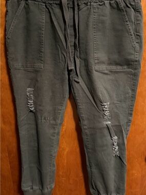 white birch army green Distressed Cropped Jogger Pants